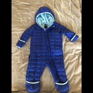 Thermoball puffy North Face snowsuit 12-18 months